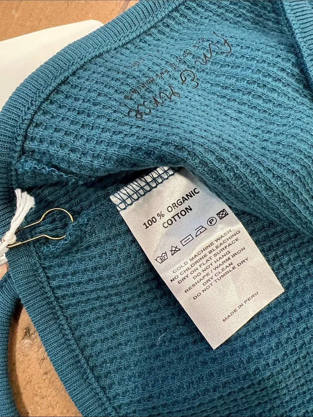 Fin & vince organic cotton waffle knit ocean blue bonnet 6-12 months nwt